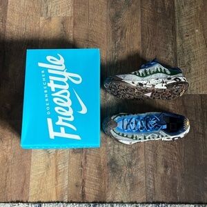 MENS NIKE MOUNTAIN FLY SNEAKER